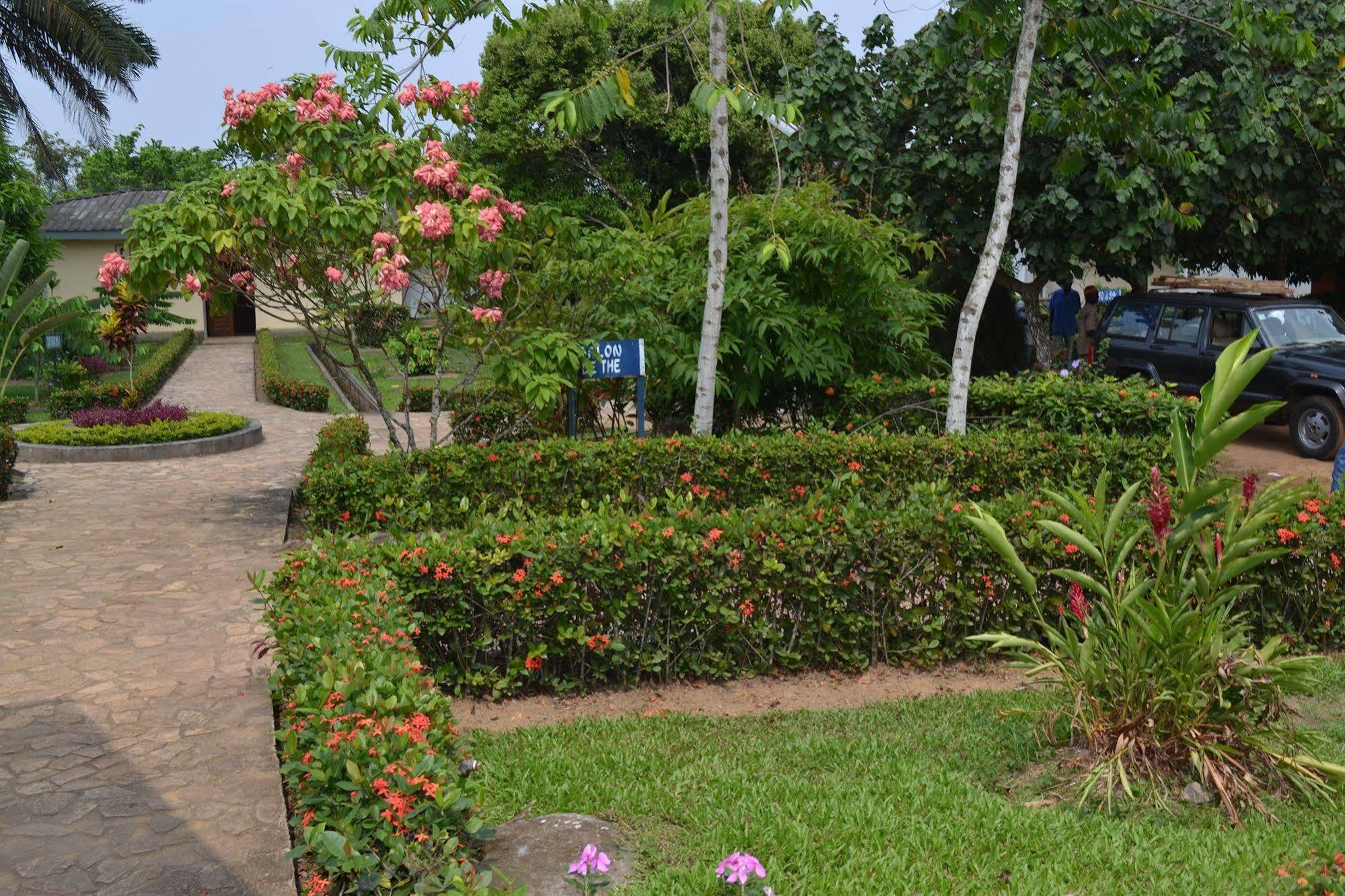 Hotel Framotel Kribi Bagian luar foto