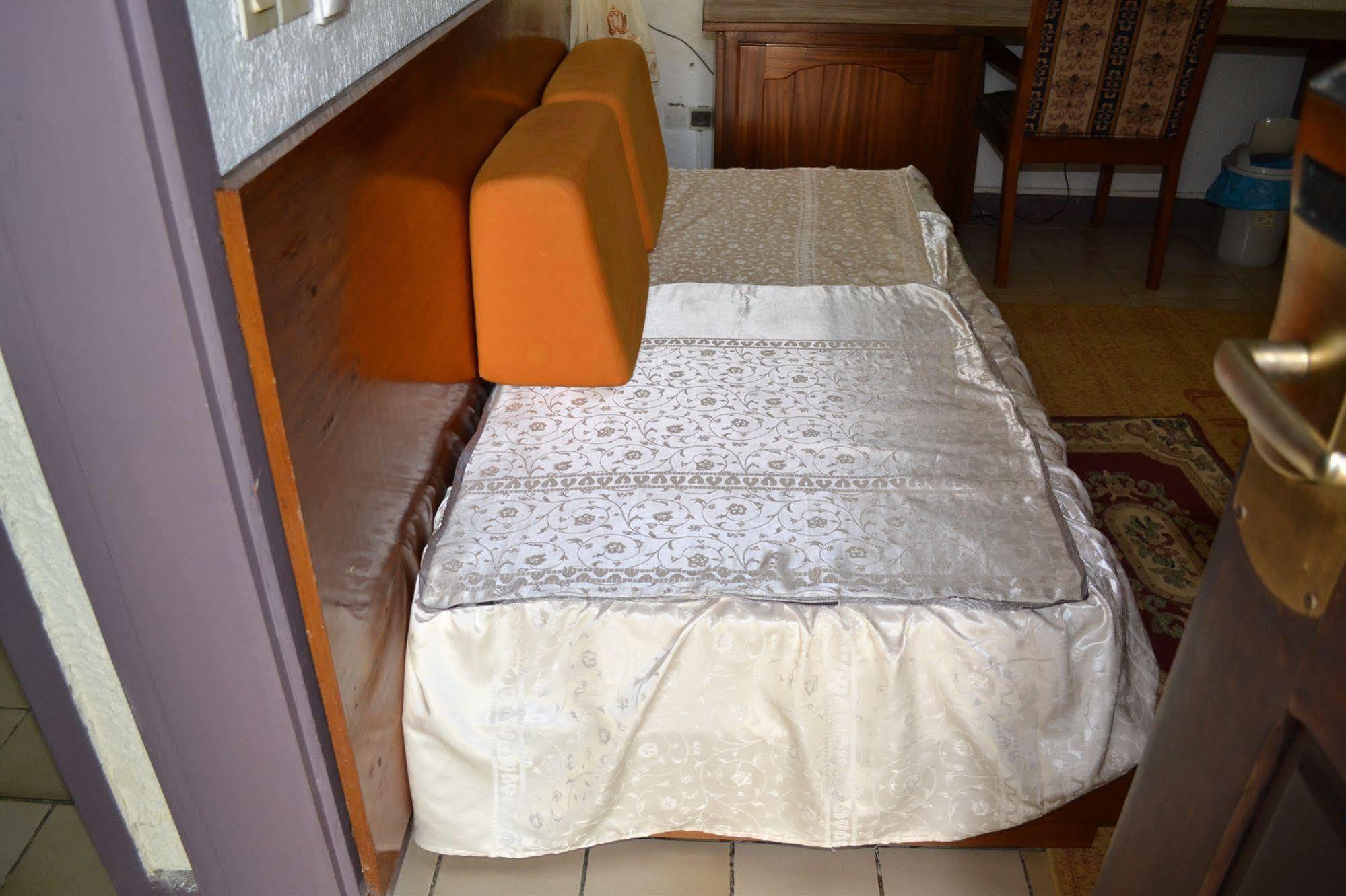 Hotel Framotel Kribi Bagian luar foto