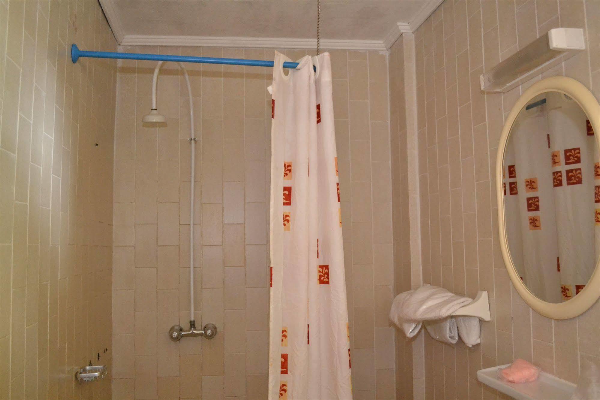 Hotel Framotel Kribi Bagian luar foto