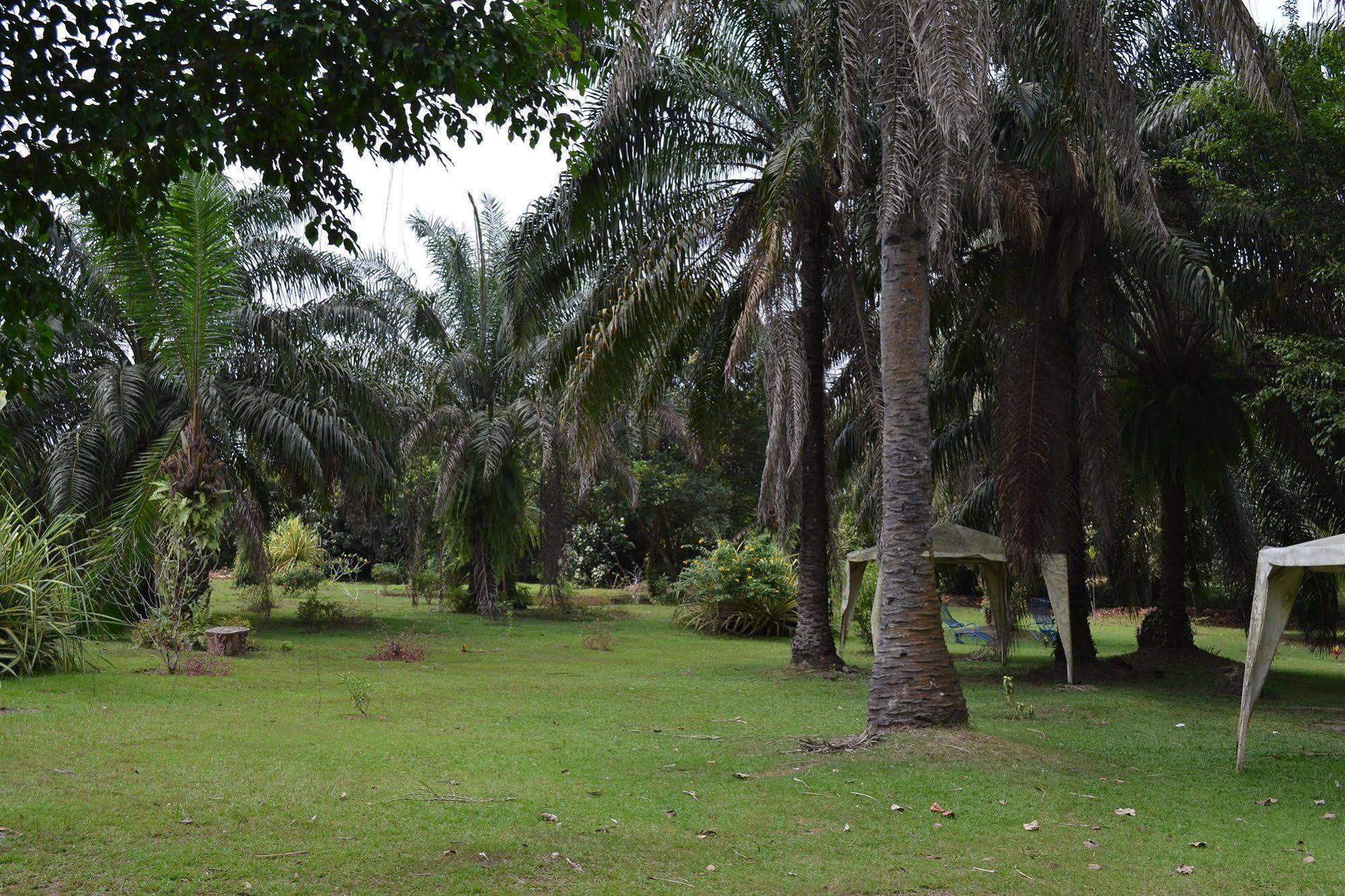 Hotel Framotel Kribi Bagian luar foto